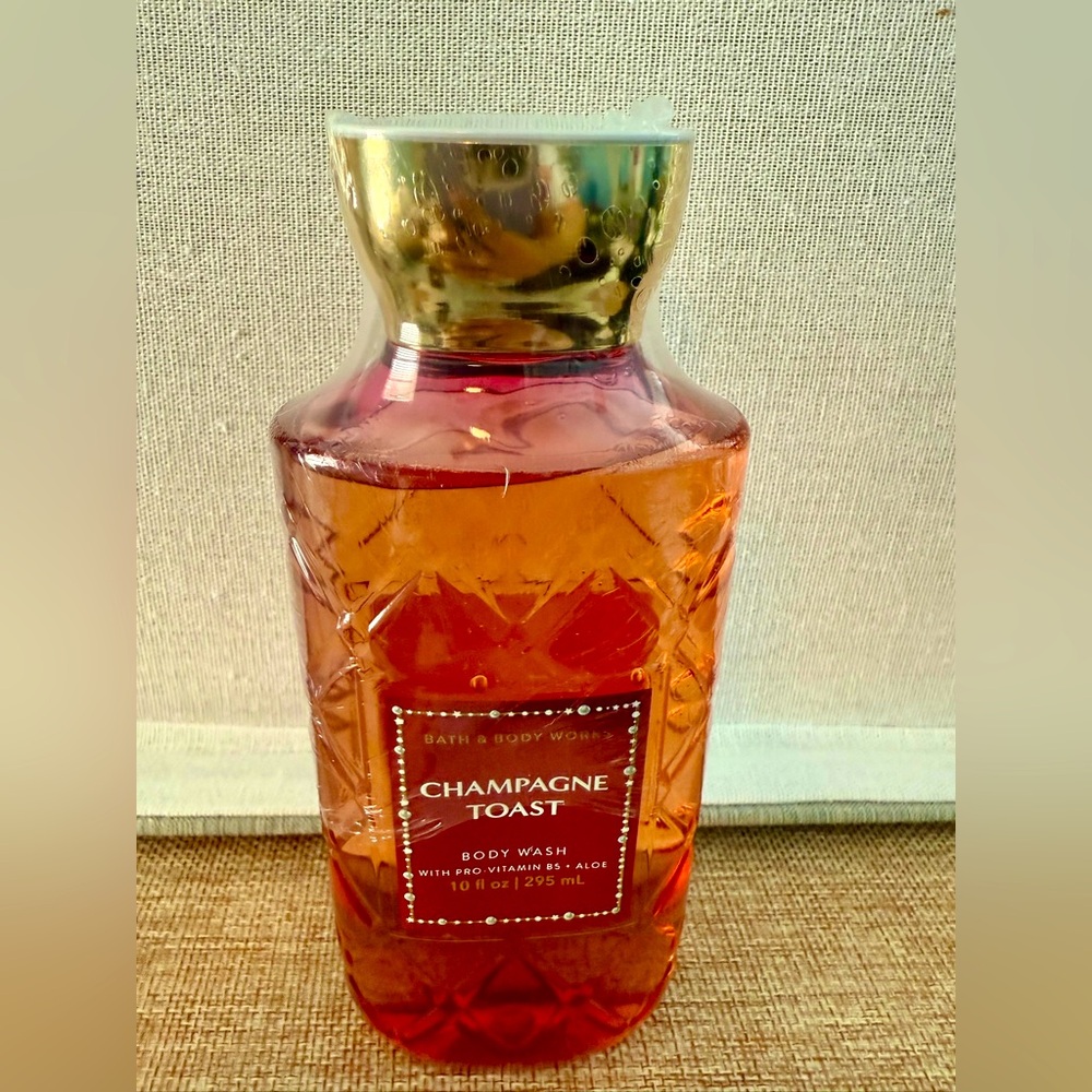 Bath & Body Works CHAMPAGNE TOAST 10 OZ Body Wash Bubbly, Sweet & Luxurious! 🍾🥂✨